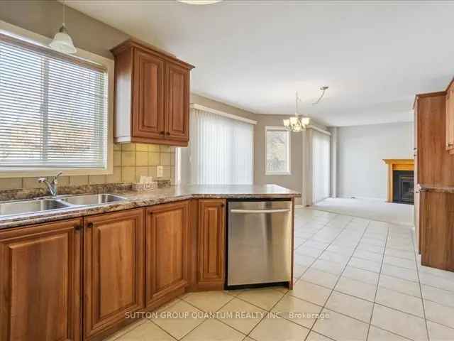 House For Sale in Barrie, Ontario