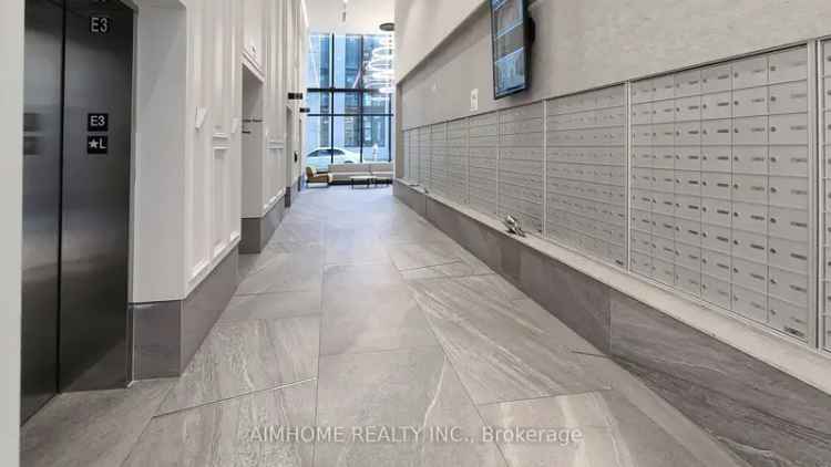 Condo For Sale in 1, Gloucester Street, Toronto, Ontario