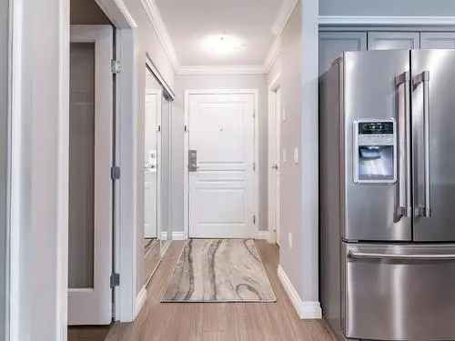 Surrey BC Condo for Sale: Modern Living near Semiahmoo Trails