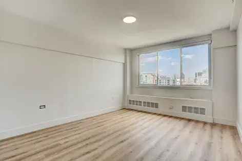 1 room apartment of 68 m² in Montreal