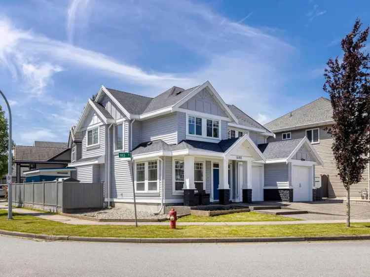Stunning 4-Bedroom Family Home with Private Oasis