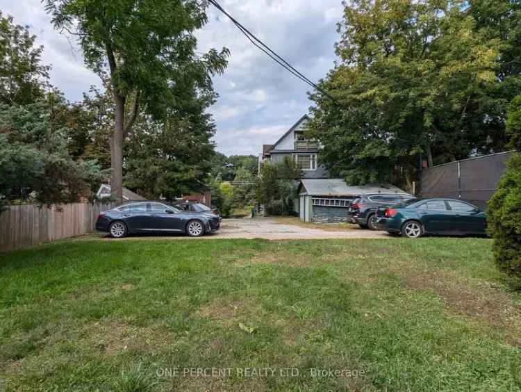 House For Sale in Toronto, Ontario