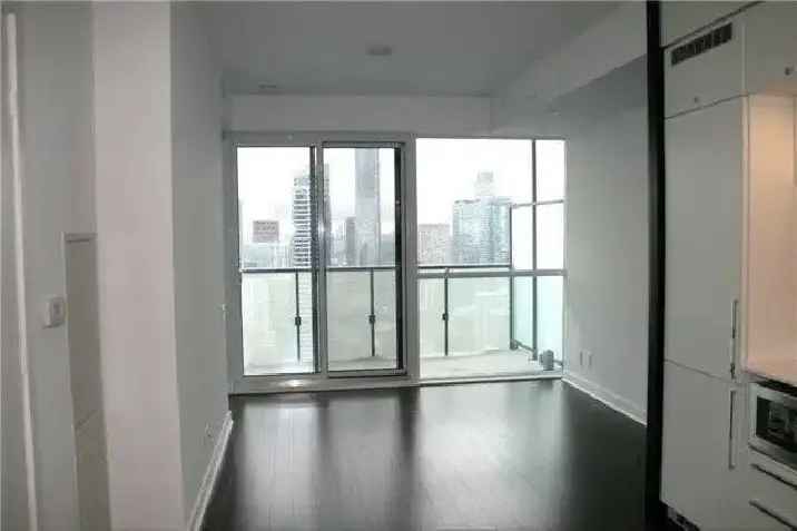 One bedroom and full bathroom condo for short rent