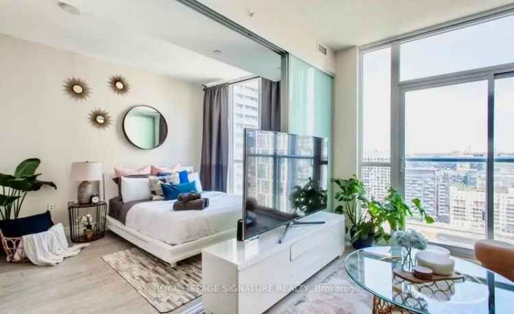 Condo For Sale in Toronto, Ontario