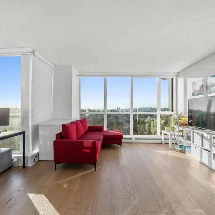 Upgraded 2-Bedroom Corner Unit Near Gateway Skytrain Station