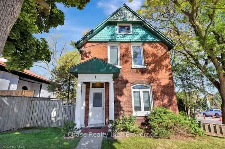 House For Sale in Brantford, Ontario