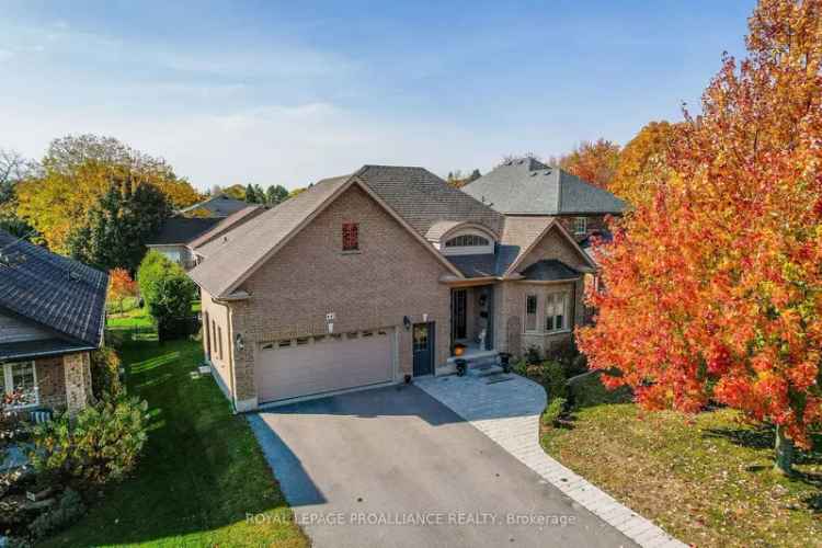 House For Sale in Cobourg, Ontario