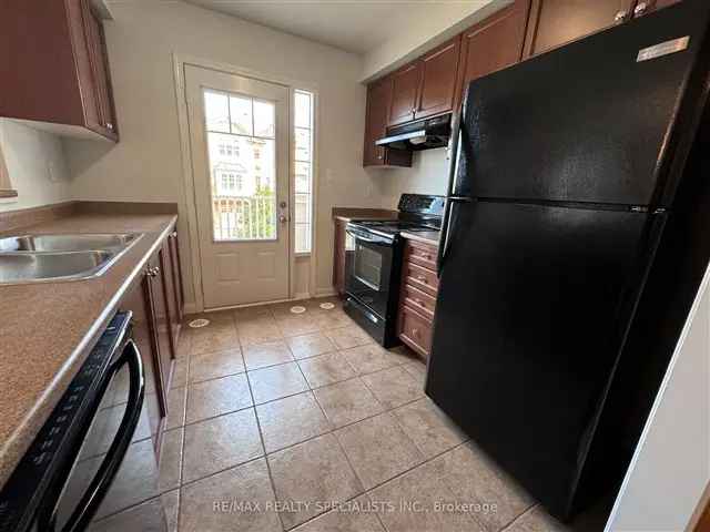 Spacious Townhouse in Milton's Desirable Harrison Neighbourhood