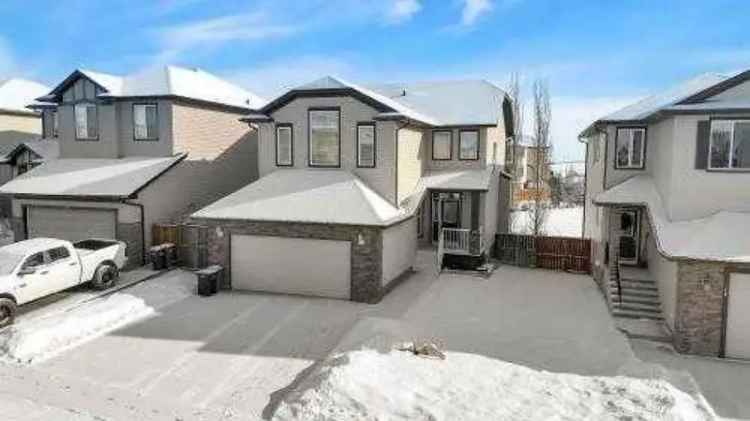  For Rent in 12, Westmount Circle, Okotoks, Alberta