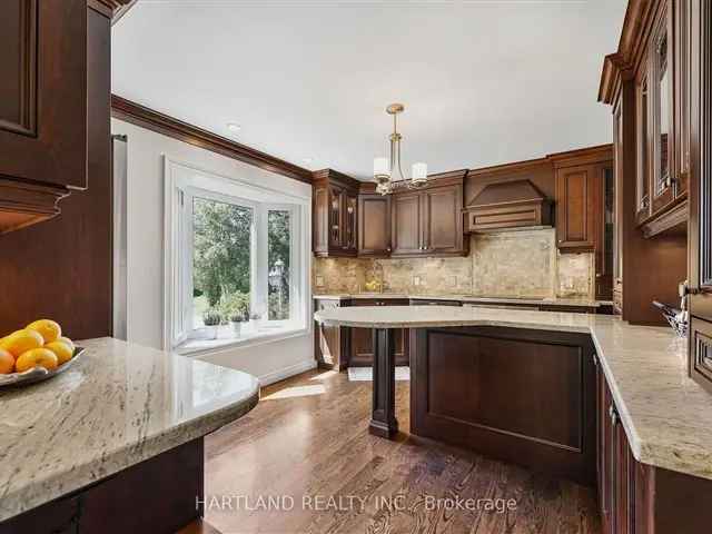 House For Sale in Halton Hills, Ontario