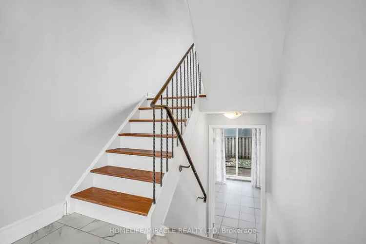 Renovated 3-Bedroom Townhouse in Cooksville