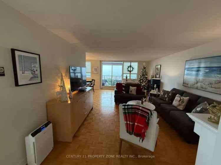 Condo For Sale in 511, The West Mall, Toronto, Ontario