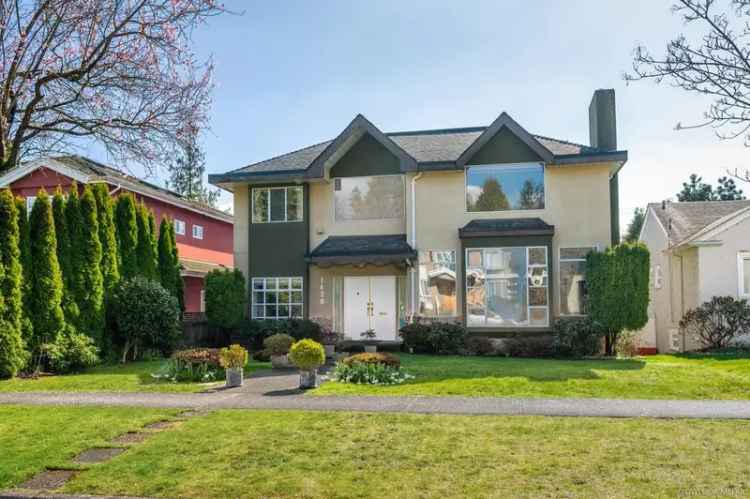 Elegant South Granville Custom Home 4 Beds 3 Car Garage