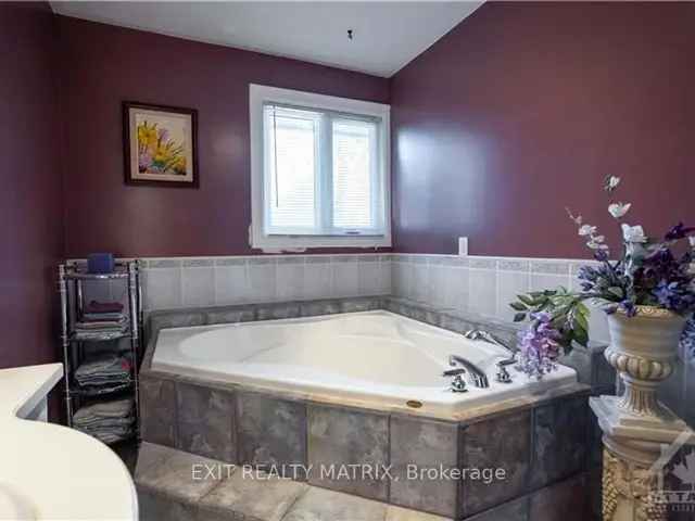 House For Sale in Russell, Ontario