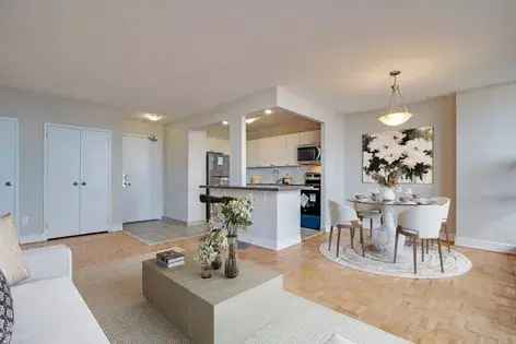 2 rooms apartment of 961 m² in Toronto