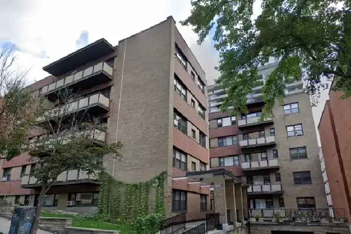 Rent 3 1 2 Apartment Downtown with Balcony and Convenient Access