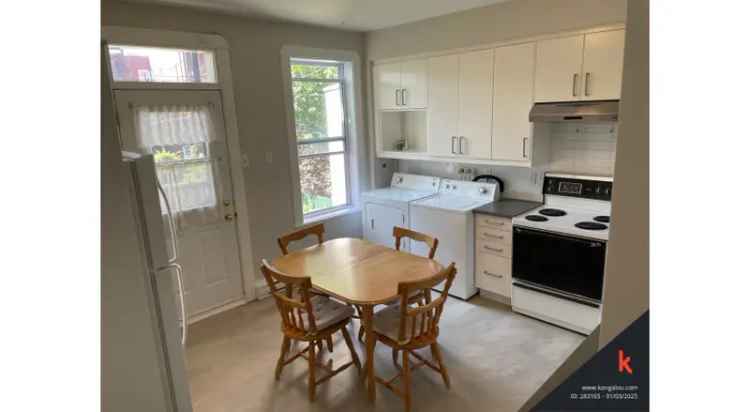 Rent Spacious 6 ½ Apartment in Hochelaga Maisonneuve with Private Balcony