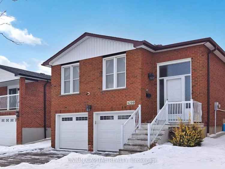 Bungalow for Sale in Mississauga with Yard and Parking