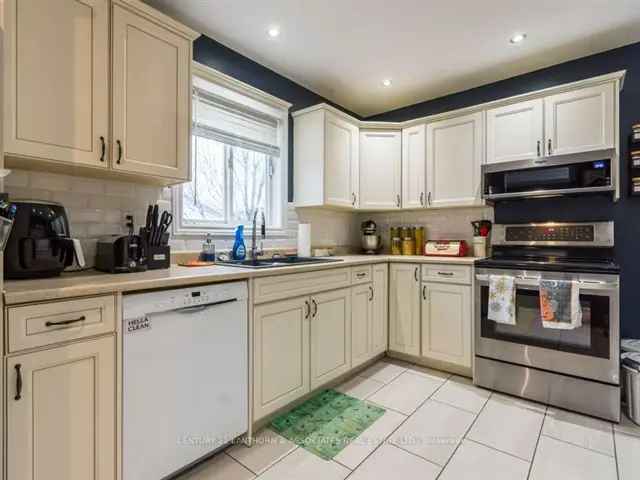 House For Sale in Belleville, Ontario