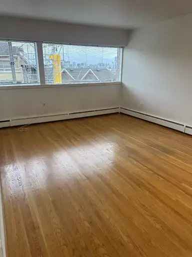 Spacious 1 Bedroom Suite in Kitsilano -  Hardwood Floors & Bike Storage