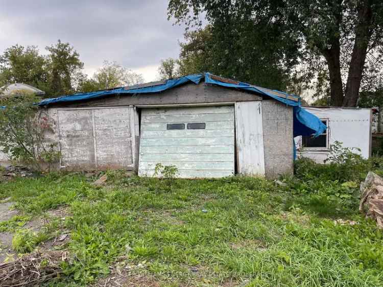 House For Sale in Shannonville, Ontario