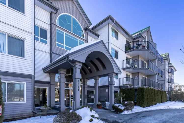 Luxury 2-Bedroom Condo with Mountain Views