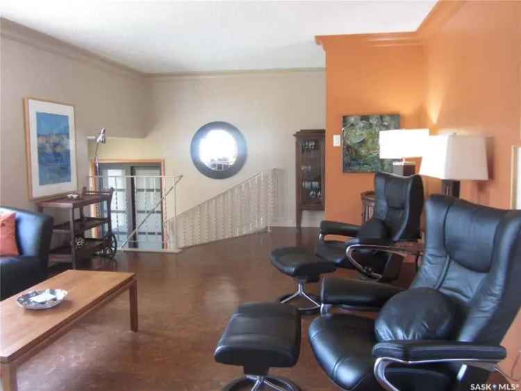 River Heights Family Home Near South Saskatchewan River