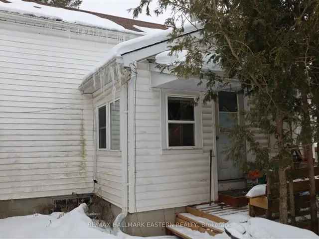 3 Bedroom Handyman Special in Madoc