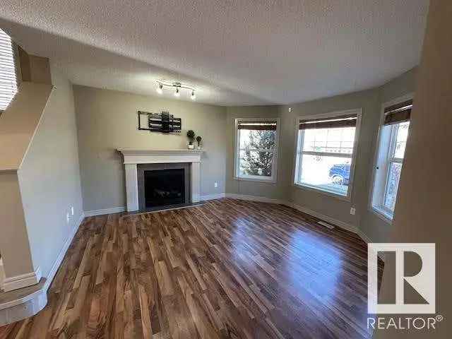 Sherwood Park 4 Bed 4 Bath Home - Finished Basement & Double Garage