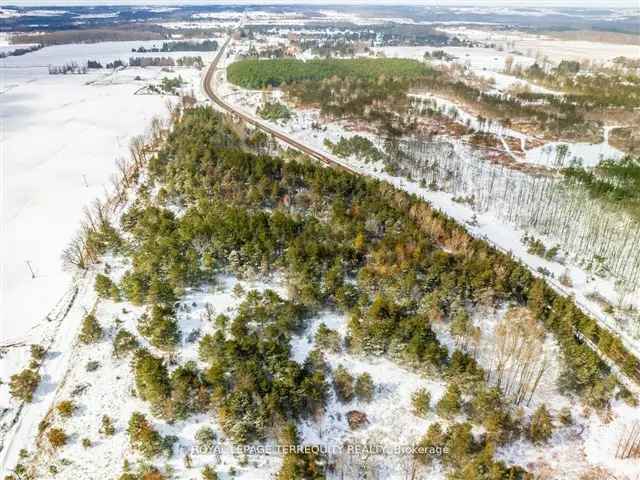 11-Acre Lot Near Toronto with Stunning Views