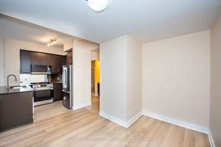 Condo For Sale in Mississauga, Ontario