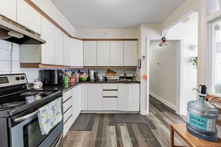 House For Sale , 20, Wasdale Crescent, Toronto, Ontario