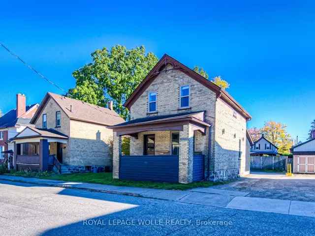 Duplex For Sale in Cambridge, Ontario