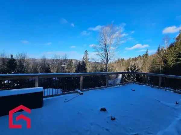 Mountain View Bungalow Laurentides 3 Bedrooms Turnkey