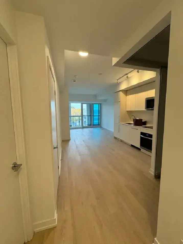 ($3500) 1 Bedroom   1 Den - North York Condo (Willowdale)