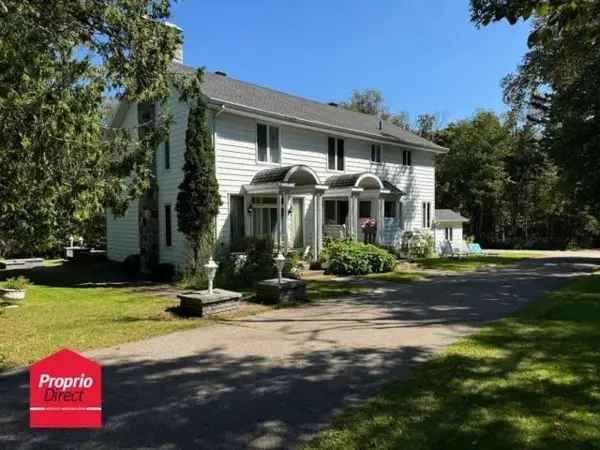 Luxury 4-Bedroom Home in Pointe-Au-Pic