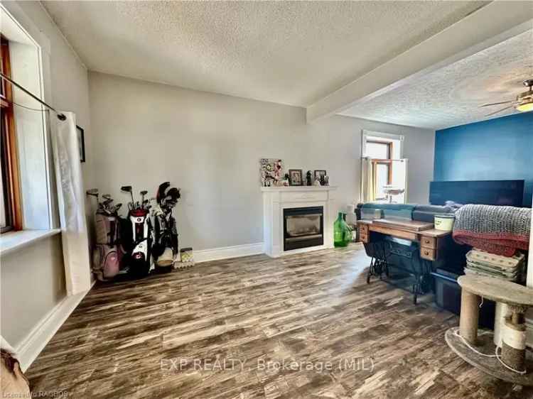 House For Sale in Hanover, Ontario