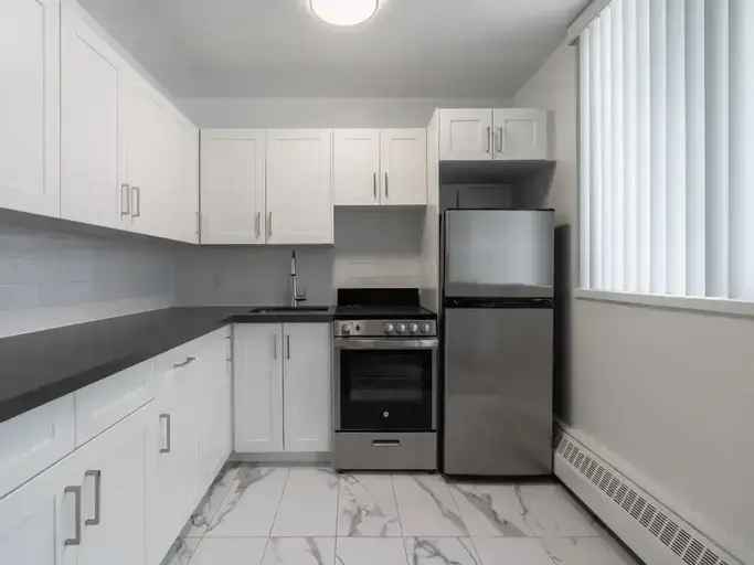 Apartment For Rent in 177, St George Street, Toronto, Ontario