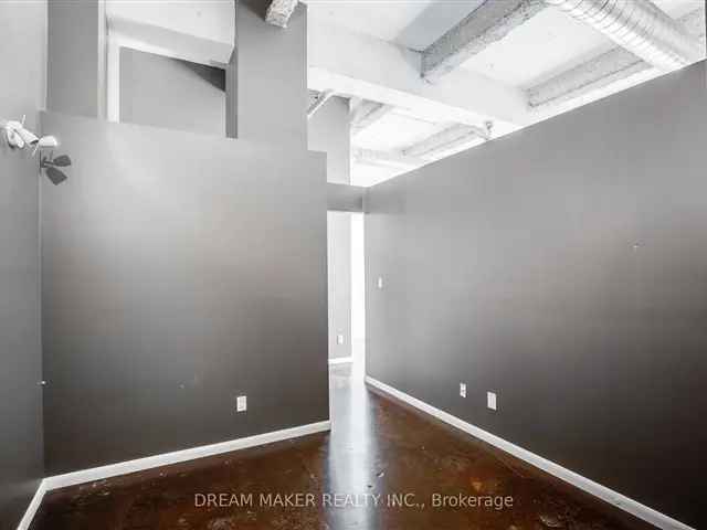 Spacious One Bedroom Loft in Hamilton's Trendiest Neighbourhood