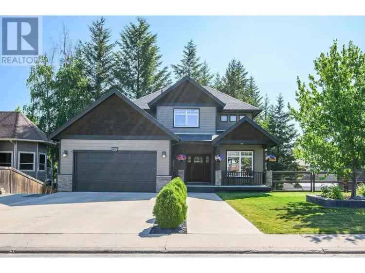 Executive 2-Storey Home with Basement Suite Near Schools and Amenities