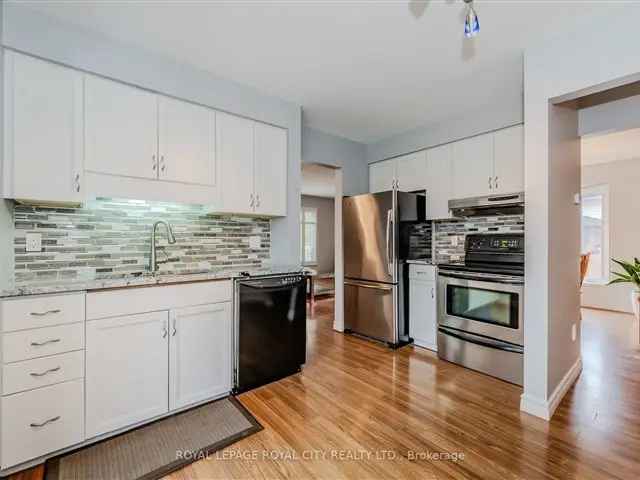 House For Sale in Kitchener, Ontario