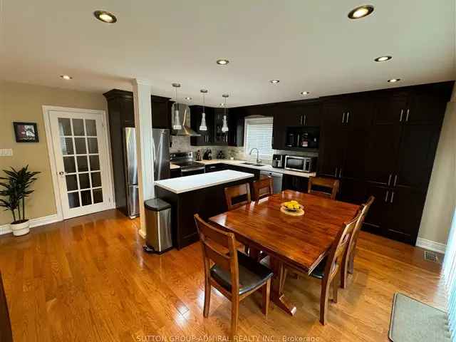 Charming Family Home in Wilshire Westmount 4 1 Beds 4 Baths