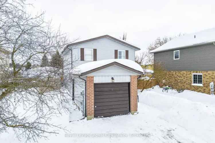 Buy House in Fergus with 4 Bedrooms and Modern Kitchen