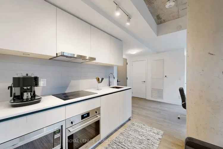 Condo For Sale in Toronto, Ontario