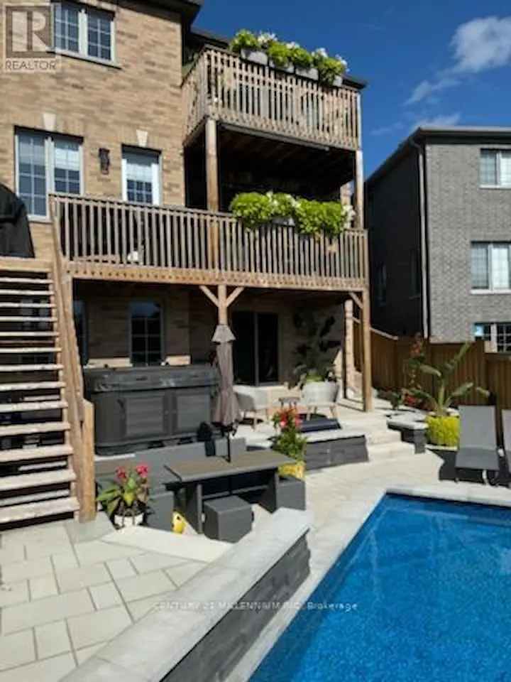 Luxury 4-Bed Home with Ravine Views and Pool