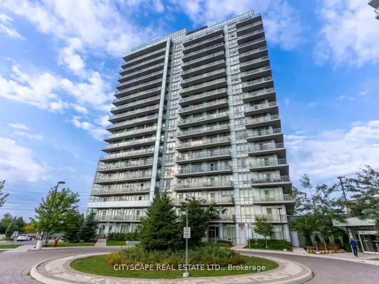 Gorgeous Corner Suite with Lake Ontario Views