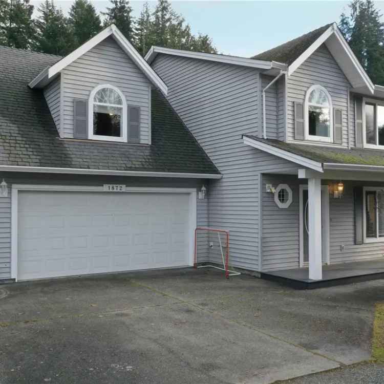 Family Home in Cedar Nanaimo with 0.66 Acre Lot and Updated Kitchen