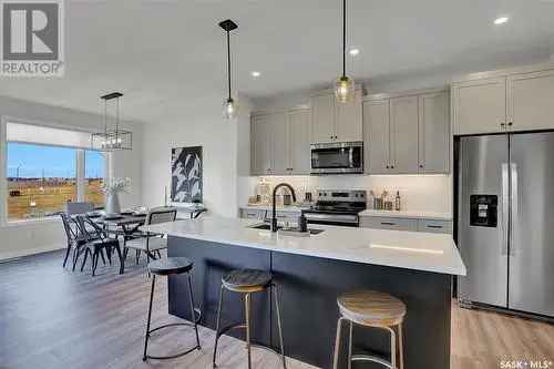 Saskatoon Family Home 3 Bed 25 Bath 1973 sq ft