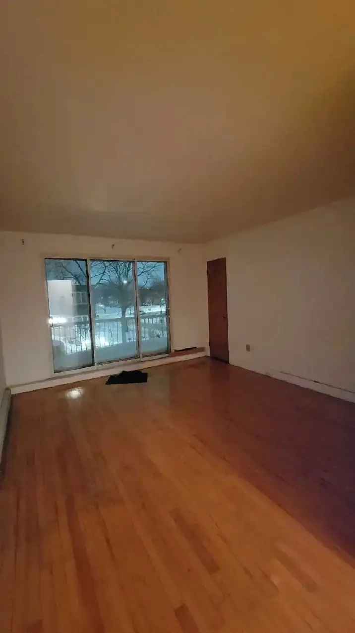 Apartment for rent with 4 1/2 rooms