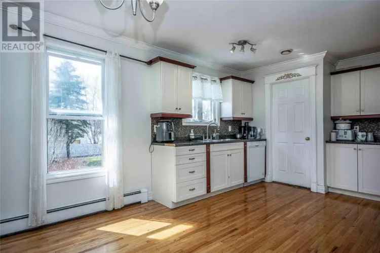3-Unit Bungalow with Rental Income Potential